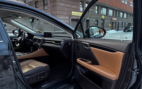 Lexus RX IV рестайлинг, 2019 год, 4 550 000 рублей, 7 фотография