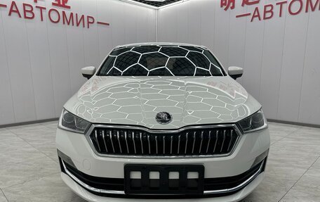 Skoda Rapid II, 2022 год, 1 220 000 рублей, 2 фотография