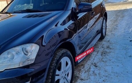 Mercedes-Benz M-Класс, 2011 год, 1 950 000 рублей, 3 фотография