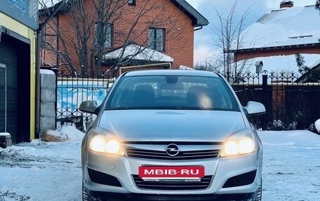 Opel Astra H, 2013 год, 589 000 рублей, 2 фотография