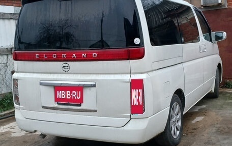Nissan Elgrand III, 2005 год, 1 750 000 рублей, 8 фотография
