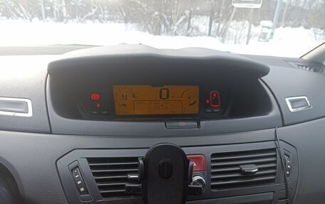 Citroen C4 Picasso II рестайлинг, 2007 год, 550 000 рублей, 15 фотография