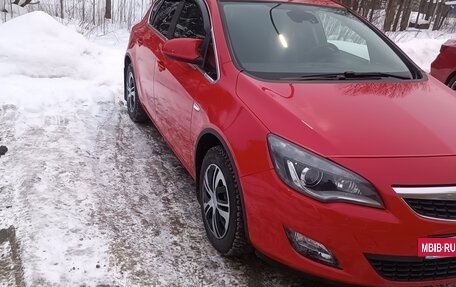 Opel Astra J, 2012 год, 710 000 рублей, 3 фотография