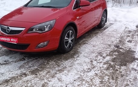 Opel Astra J, 2012 год, 710 000 рублей, 2 фотография