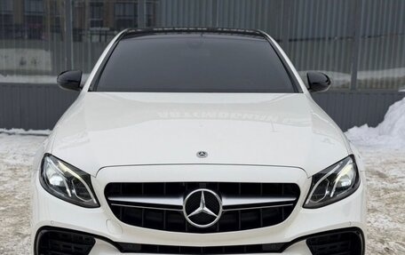 Mercedes-Benz E-Класс, 2017 год, 2 890 000 рублей, 2 фотография