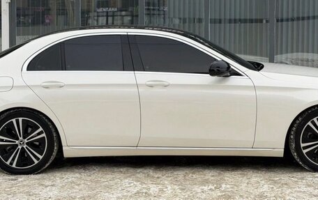 Mercedes-Benz E-Класс, 2017 год, 2 890 000 рублей, 12 фотография