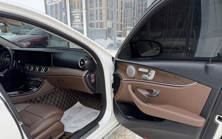 Mercedes-Benz E-Класс, 2017 год, 2 890 000 рублей, 22 фотография