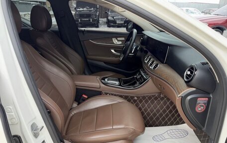 Mercedes-Benz E-Класс, 2017 год, 2 890 000 рублей, 23 фотография