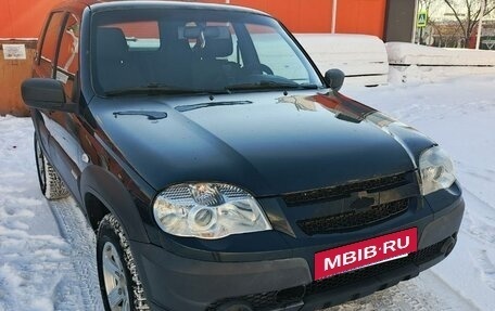 Chevrolet Niva I рестайлинг, 2017 год, 700 000 рублей, 1 фотография