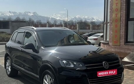 Volkswagen Touareg III, 2012 год, 1 750 000 рублей, 1 фотография