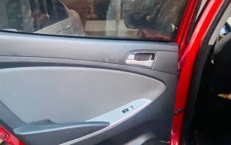 Hyundai Solaris II рестайлинг, 2013 год, 895 000 рублей, 6 фотография