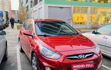 Hyundai Solaris II рестайлинг, 2013 год, 895 000 рублей, 2 фотография