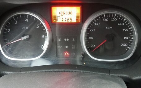 Renault Duster I рестайлинг, 2014 год, 830 000 рублей, 2 фотография