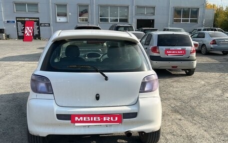 Toyota Vitz, 2000 год, 410 000 рублей, 2 фотография