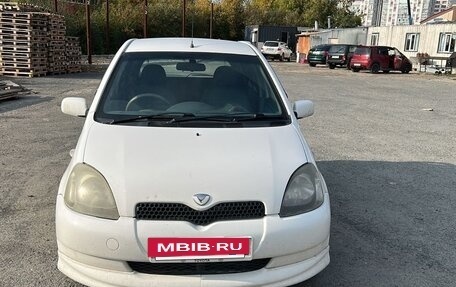 Toyota Vitz, 2000 год, 410 000 рублей, 4 фотография