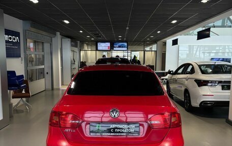 Volkswagen Jetta VI, 2014 год, 995 000 рублей, 6 фотография