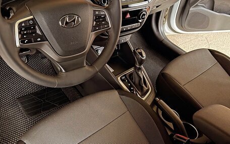 Hyundai Solaris II рестайлинг, 2021 год, 1 550 000 рублей, 8 фотография