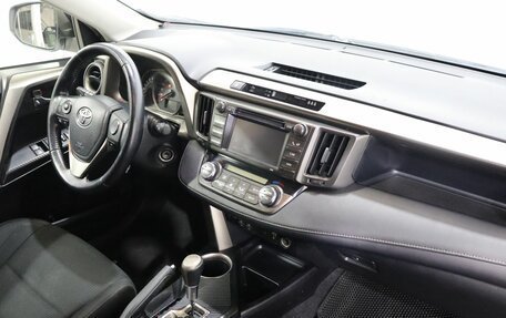 Toyota RAV4, 2012 год, 1 645 000 рублей, 10 фотография