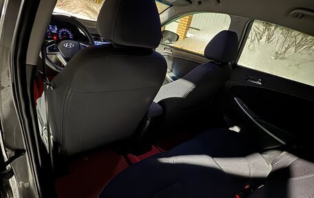 Hyundai Solaris II рестайлинг, 2014 год, 625 000 рублей, 7 фотография