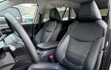 Toyota RAV4, 2022 год, 4 230 000 рублей, 11 фотография