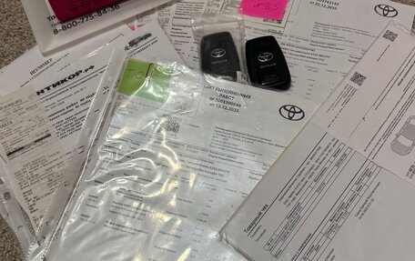 Toyota RAV4, 2022 год, 4 230 000 рублей, 26 фотография