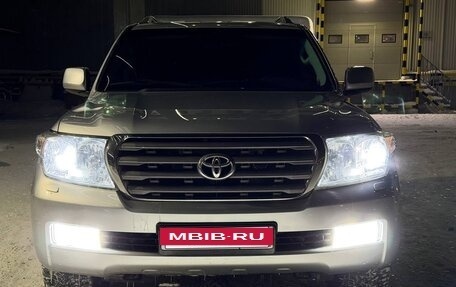 Toyota Land Cruiser 200, 2011 год, 2 990 000 рублей, 7 фотография