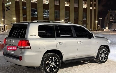 Toyota Land Cruiser 200, 2011 год, 2 990 000 рублей, 8 фотография