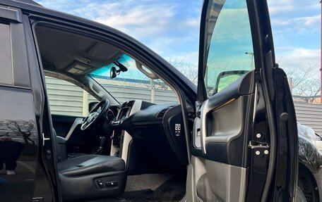 Toyota Land Cruiser Prado 150 рестайлинг 2, 2012 год, 3 000 000 рублей, 9 фотография