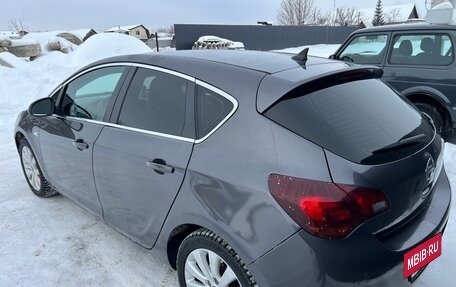 Opel Astra J, 2010 год, 430 000 рублей, 11 фотография