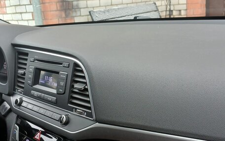 Hyundai Elantra VI рестайлинг, 2016 год, 1 365 000 рублей, 13 фотография