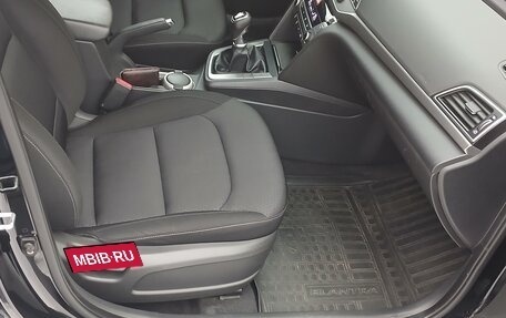 Hyundai Elantra VI рестайлинг, 2016 год, 1 365 000 рублей, 10 фотография