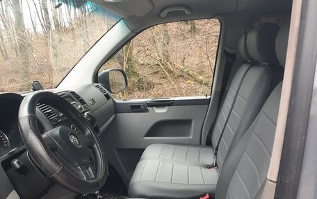 Volkswagen Caravelle T5, 2011 год, 1 550 000 рублей, 6 фотография