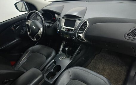 Hyundai ix35 I рестайлинг, 2010 год, 1 105 000 рублей, 13 фотография