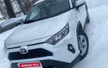 Toyota RAV4, 2021 год, 2 900 000 рублей, 1 фотография