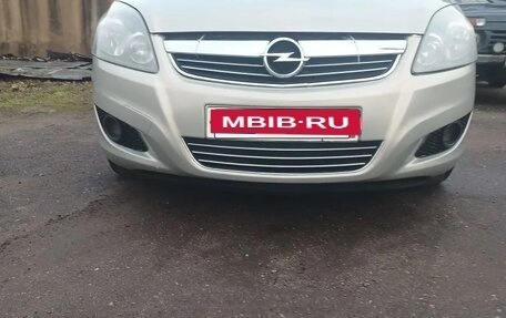 Opel Zafira B, 2008 год, 650 000 рублей, 1 фотография