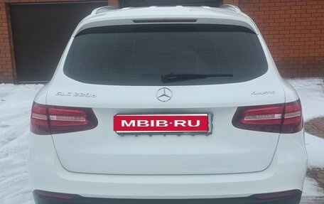 Mercedes-Benz GLC, 2019 год, 4 000 000 рублей, 1 фотография