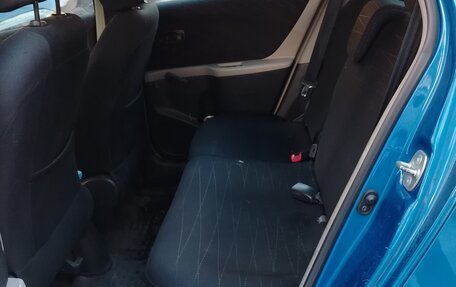 Toyota Yaris III рестайлинг, 2007 год, 550 000 рублей, 6 фотография