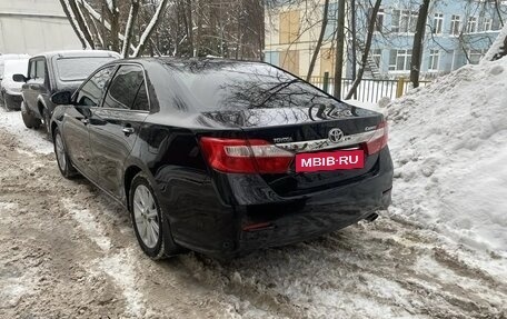 Toyota Camry, 2014 год, 2 290 000 рублей, 3 фотография