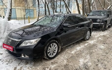 Toyota Camry, 2014 год, 2 290 000 рублей, 2 фотография