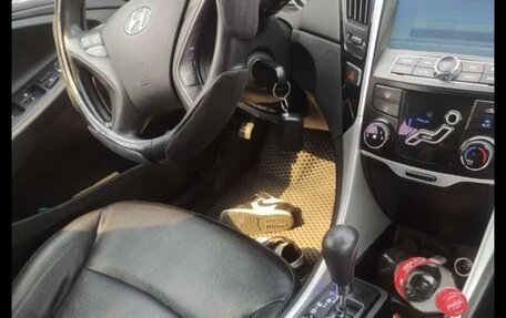 Hyundai Sonata VI, 2011 год, 1 150 000 рублей, 4 фотография