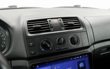 Skoda Fabia II, 2010 год, 685 000 рублей, 11 фотография