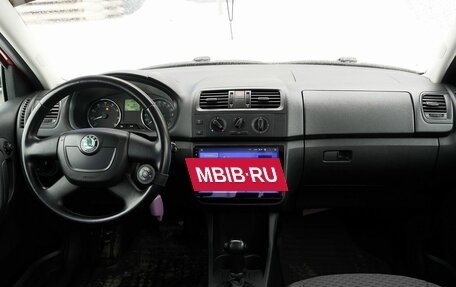 Skoda Fabia II, 2010 год, 685 000 рублей, 7 фотография