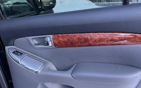 Toyota Land Cruiser Prado 120 рестайлинг, 2005 год, 2 250 000 рублей, 11 фотография