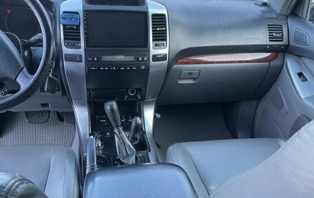 Toyota Land Cruiser Prado 120 рестайлинг, 2005 год, 2 250 000 рублей, 7 фотография