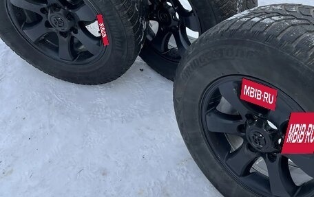 Toyota Land Cruiser Prado 120 рестайлинг, 2005 год, 2 250 000 рублей, 2 фотография