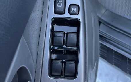 Toyota Land Cruiser Prado 120 рестайлинг, 2005 год, 2 250 000 рублей, 25 фотография