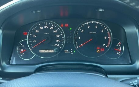 Toyota Land Cruiser Prado 120 рестайлинг, 2005 год, 2 250 000 рублей, 27 фотография