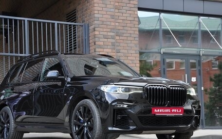 BMW X7, 2020 год, 2 000 000 рублей, 2 фотография