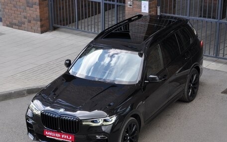 BMW X7, 2020 год, 2 000 000 рублей, 3 фотография