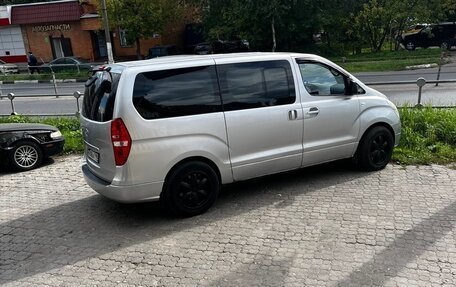 Hyundai Grand Starex Grand Starex I рестайлинг 2, 2008 год, 1 750 000 рублей, 21 фотография